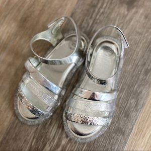 Size 10 kids sandals